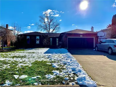 47 VILLAGE GREEN Drive, St. Catharines, ON L2N 5N9