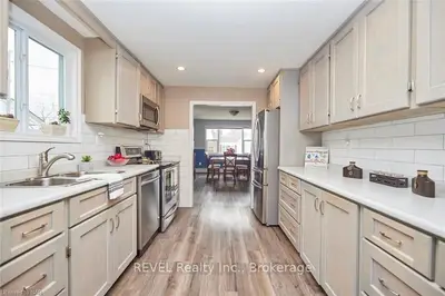 155 IDYLEWYLDE Street, Fort Erie, ON L2A 2L4