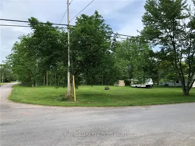 E BARKER/OZARK Avenue, Fort Erie, ON L0S 1N0
