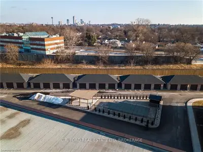 4644 Pettit Avenue 214, Niagara Falls, On L2e 0b4