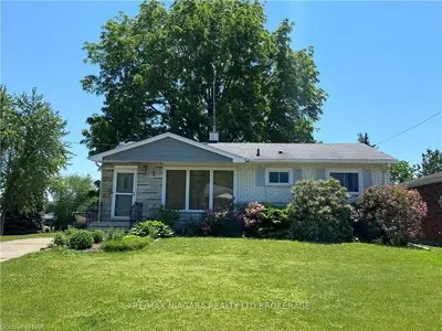 6398 SHERWOOD Road, Niagara Falls, ON L2E 5M1