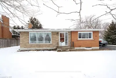 20 CORONATION Drive, Port Colborne, ON L3K 3Z4