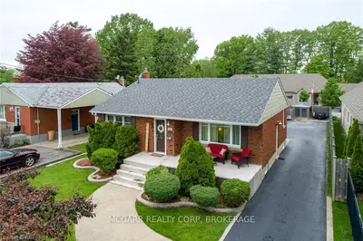6781 O'Neil Street, Niagara Falls, ON L2J 1N3