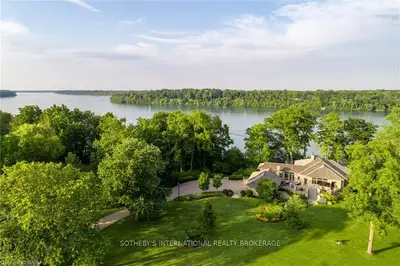 15305 Niagara Parkway, Niagara-on-the-Lake, ON L0S 1J0