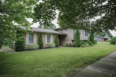 1 Colonel Butler Crescent, Niagara-on-the-Lake, ON L0S 1J0