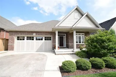 34 HICKORY Avenue, Niagara-on-the-Lake, ON L0S 1J1