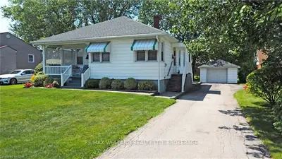 243 Knoll Street, Port Colborne, On L3k 5b7