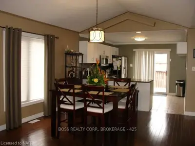 59 GRETEL Place, Welland, ON L3C 7H5