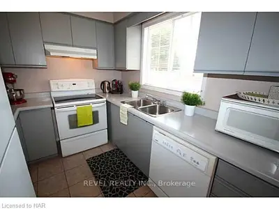6910 KALAR Road 13, Niagara Falls, ON L2H 2T7