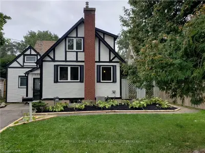 5702 BROOKFIELD Avenue, Niagara Falls, ON L2G 5R3