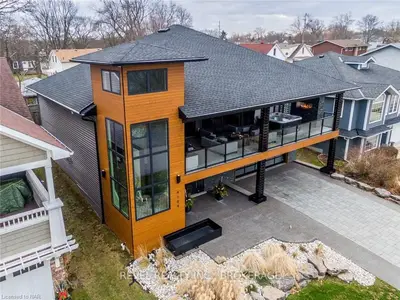 4104 BRIDGEWATER Street, Niagara Falls, ON L2G 6H7