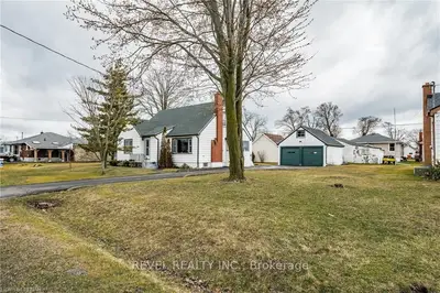 152 OAKWOOD ST Street, Port Colborne, ON L3k 5g5