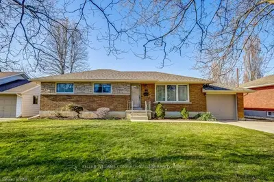 18 OVERHOLT Street, St. Catharines, ON L2N 1K6
