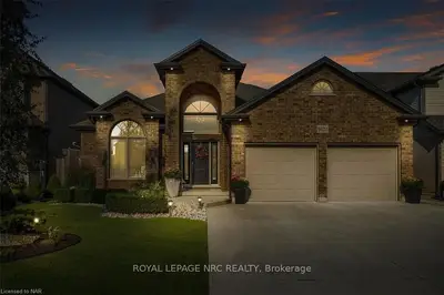 6621 FLORA Court, Niagara Falls, ON L2H 0A8