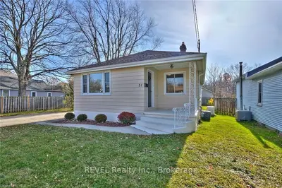 31 SHARPE Avenue, Welland, ON L3C 3R5