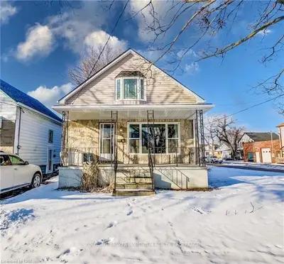 36 Cozy Street, Welland, ON L3B 4GB