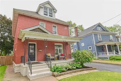 29 GROVE Street, Welland, ON L3B 4B3