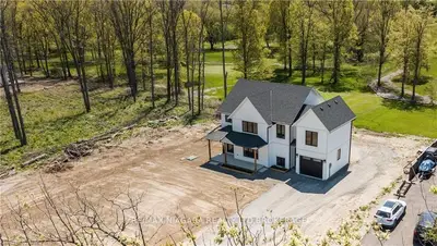 1623 BERTIE Street, Fort Erie, ON L2A 5M4