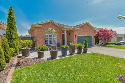 126 FOXTAIL Avenue, Welland, ON L3C 7J6