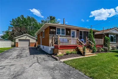 41 OAK Street, Port Colborne, ON L3K 4S7