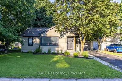 521 FIELDEN Avenue, Port Colborne, ON L3K 4V2