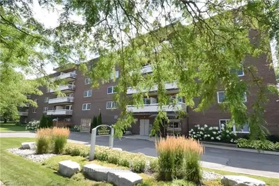 196 SCOTT Street 120, St. Catharines, ON L2N 5T2