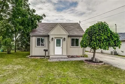 63 OAKWOOD Street, Port Colborne, ON L3K 5G1