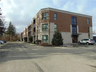 2799 ST. PAUL Street 307, Niagara Falls, ON L2J 2L3