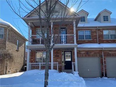 100 YOUNG Crescent, Niagara-on-the-Lake, ON L0S 1J0
