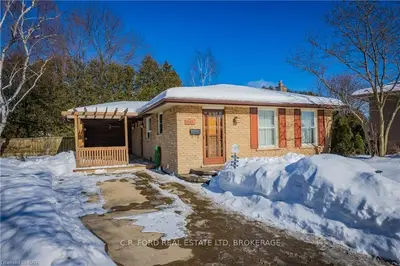 5643 LEVINE Street, Niagara Falls, ON L2J 3M6