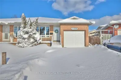 7759 VINCENT Street, Niagara Falls, ON L2H 3B8