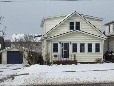 4089 MAIN Street, Niagara Falls, ON L2G 6C1