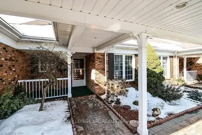 4093 PEAR TREE Court 8, Lincoln, ON L0R 2C0