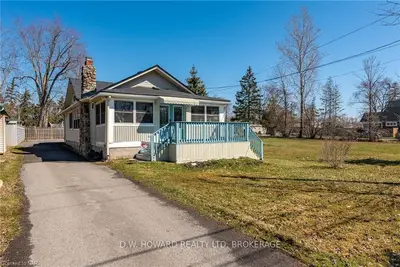 3040 Thunder Bay Road, Fort Erie, ON L0S 1N0