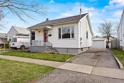 36 SANDOWN Street, St. Catharines, ON L2N 1Y1
