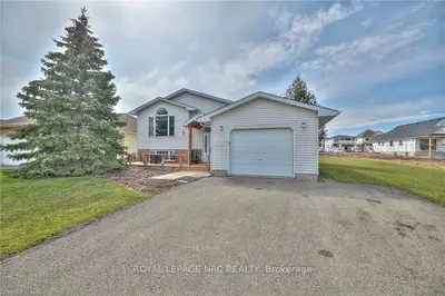 3711 BLACK CREEK Road, Fort Erie, ON L0S 1S0