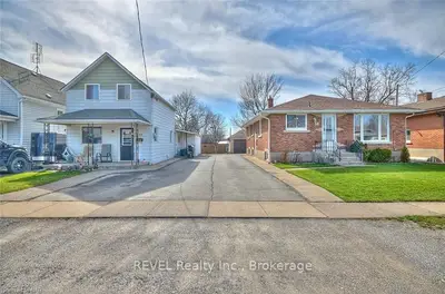 28 & 30 WELLINGTON Street, Port Colborne, ON L3K 2J7
