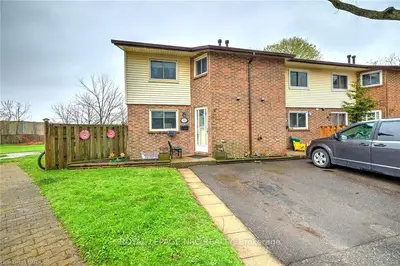 5982 DUNN Street 32, Niagara Falls, ON L2G 7J9