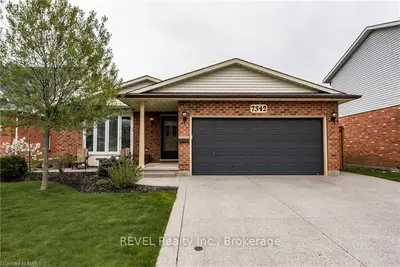 7342 NATHAN Court, Niagara Falls, ON L2G 7R6