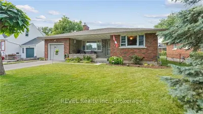 22 ROSEWOOD Avenue, Welland, ON L3C 4A7