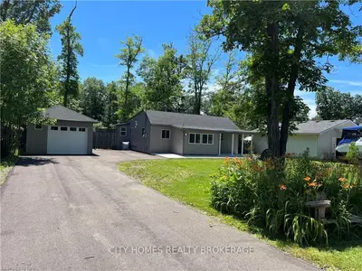 1955 GRAYSON Avenue, Fort Erie, ON L2A 5M4