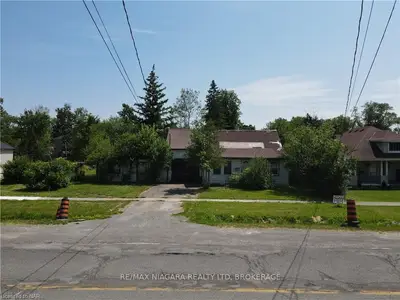 745 DOMINION Road, Fort Erie, ON L2A 1G9