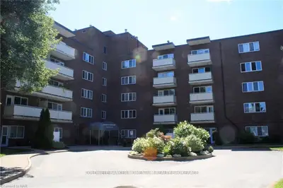 198 SCOTT Street 411, St. Catharines, ON L2N 5T3