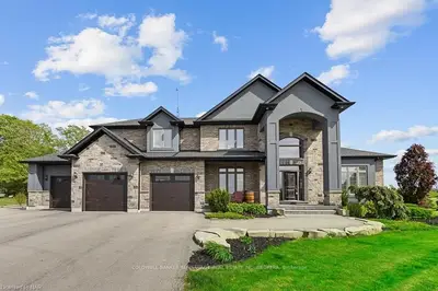 5469 Attema Crescent, West Lincoln, On L0r 1y0