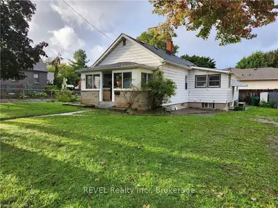5659 PEER Street, Niagara Falls, ON L2G 1W8
