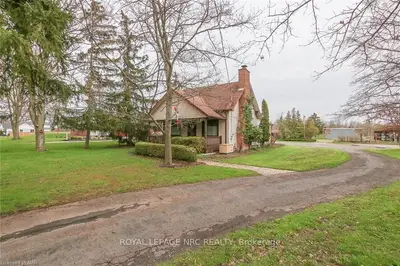 1905 DOMINION Road, Fort Erie, ON L0S 1N0