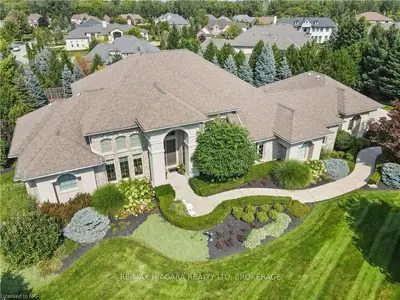 6765 CHRISTINE Court, Niagara Falls, ON L2J 4L6