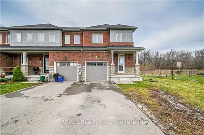8713 DOGWOOD Crescent, Niagara Falls, ON L2H 2Y6