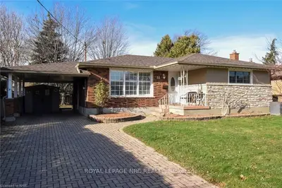 18 HARCOVE Street, St. Catharines, ON L2N 1W8
