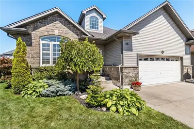 28 Charlotte Street, Fort Erie, On L0s 1n0